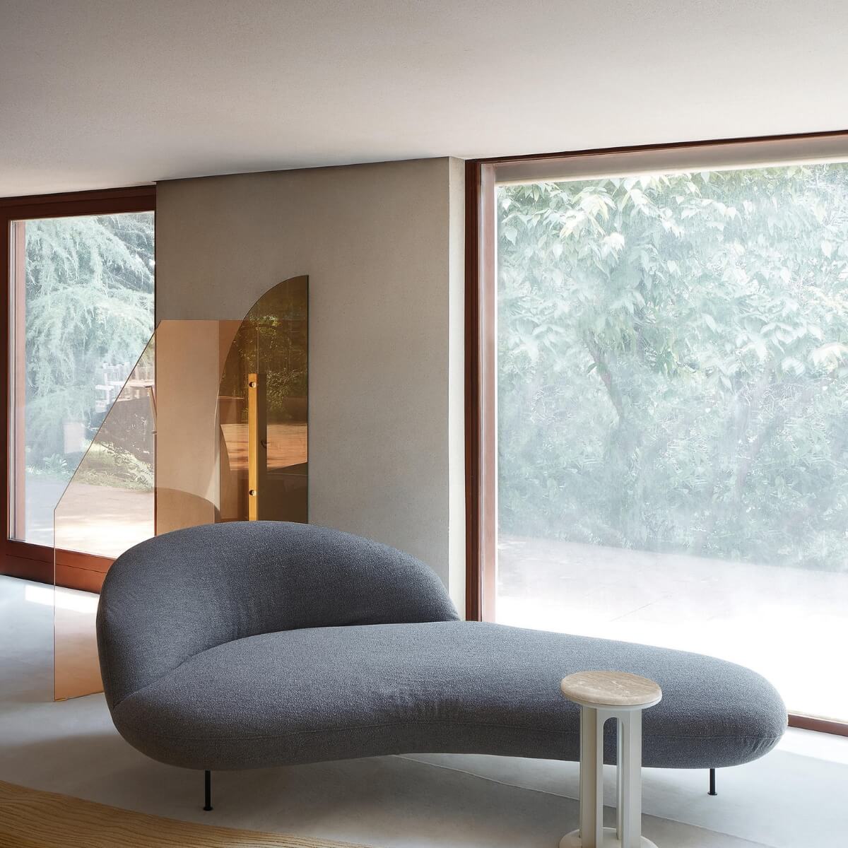 non ortodosso curved ergonomic sofa