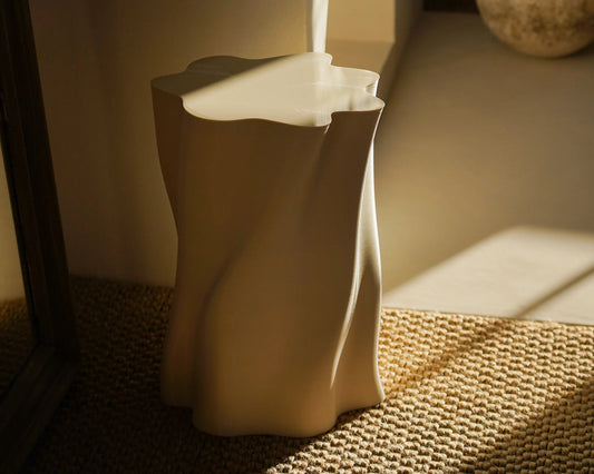 Volteggiare Cement Side Table - DorsaVolteggiare Cement Side Table