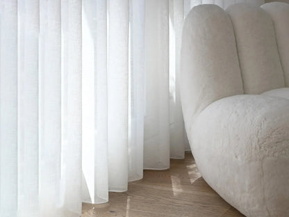mano boucle lounge chair