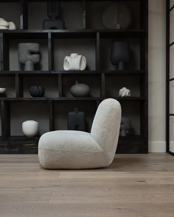 mano boucle lounge chair