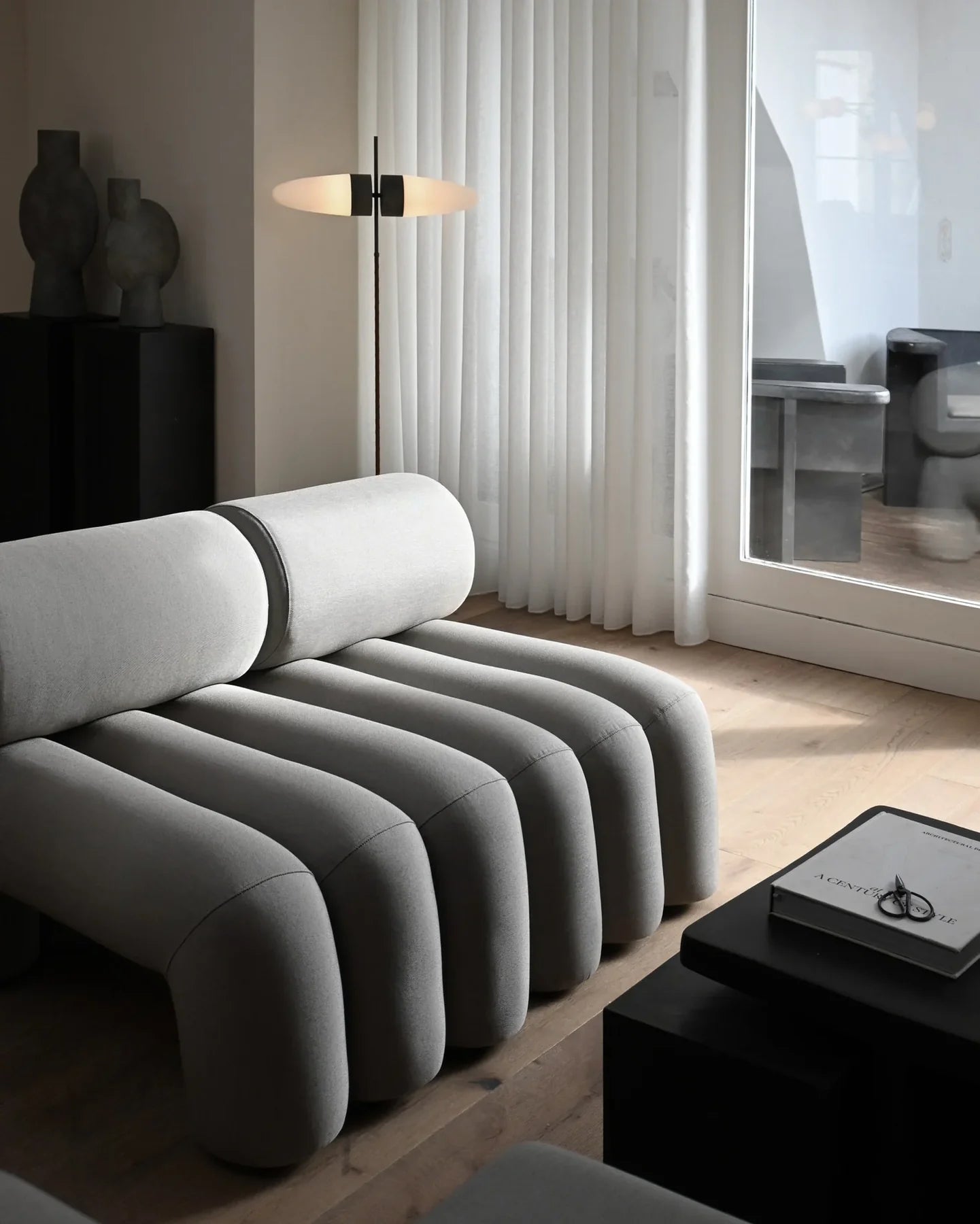 rastrello boucle lounge chair
