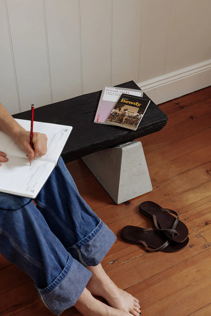 rastrello concrete bench
