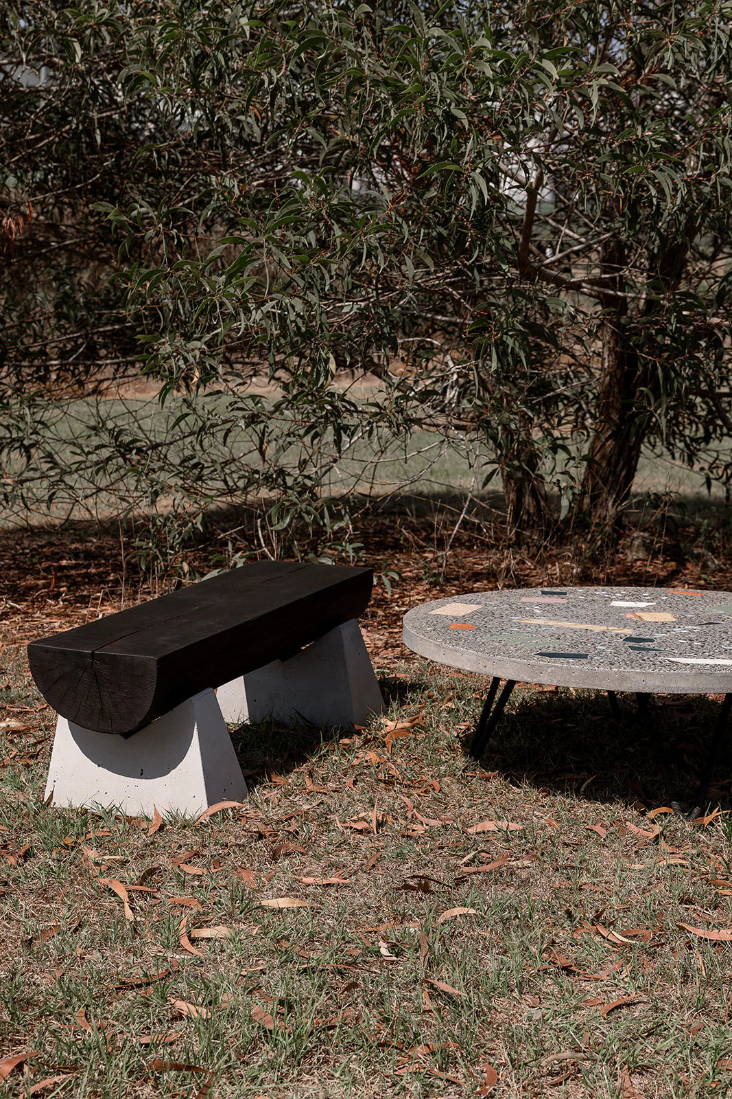 rastrello concrete bench