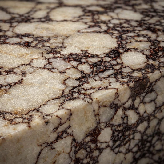 Solida Low Pure Marble Table