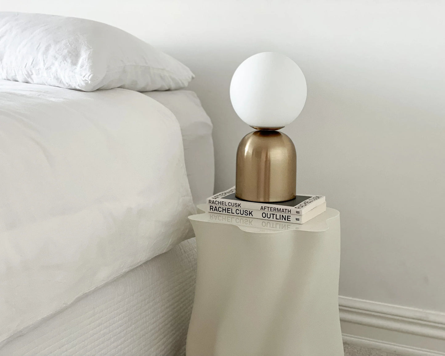 volteggiare cement side table