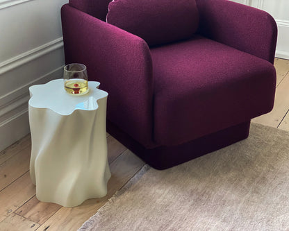 volteggiare cement side table
